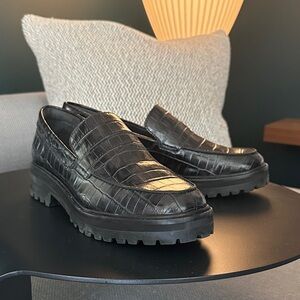 Everlane Black Textured Loafers